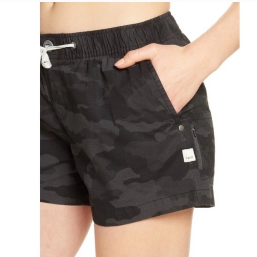 Vuori Womens Med Ripstop Shorts Black Camo Organic Cotton VW364 - Picture 2 of 8